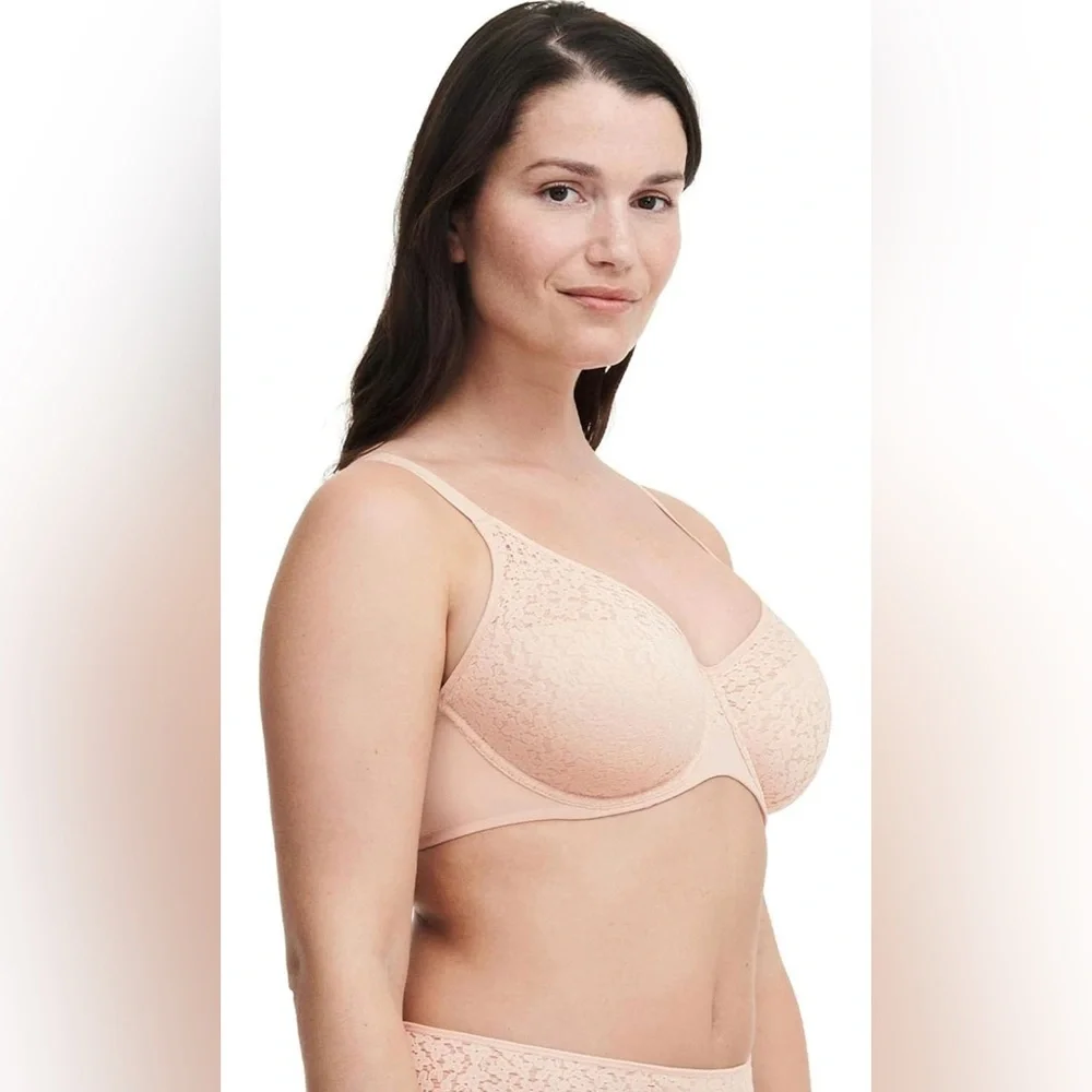 Chantelle Lace Norah Molded Underwire Bra Lingerie size 34D